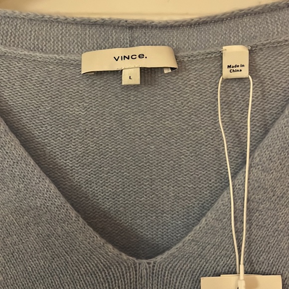 Brand New Vince Marled Wool Cashmere V-Neck. Blue. Size Large. - Picture 5 of 12